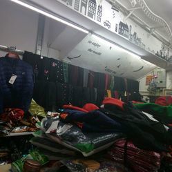 西湖服裝(小商品)批發(fā)城(百勝批發(fā))電話, 地址, 價(jià)格, 營業(yè)時(shí)間(圖)-服飾鞋包-東莞購物-大眾點(diǎn)評(píng)網(wǎng)